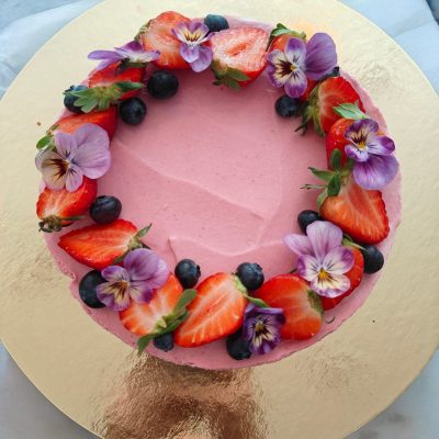 Juusto- ja moussekakut – Bake'N Decor Cafe