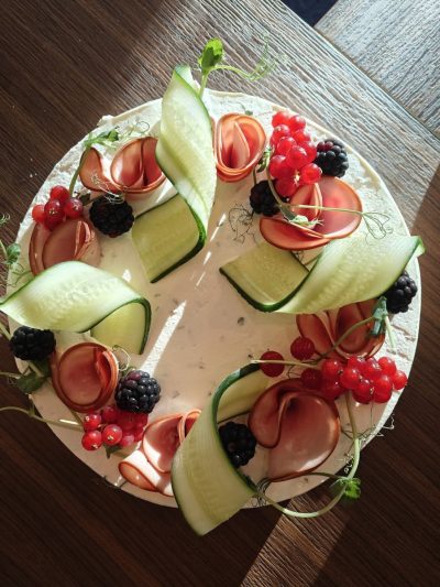 Voileipäkakut – Bake'N Decor Cafe